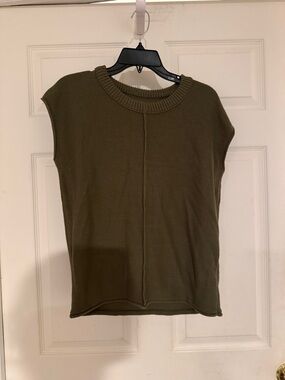 Sleeveless Knit Top in Army Green
